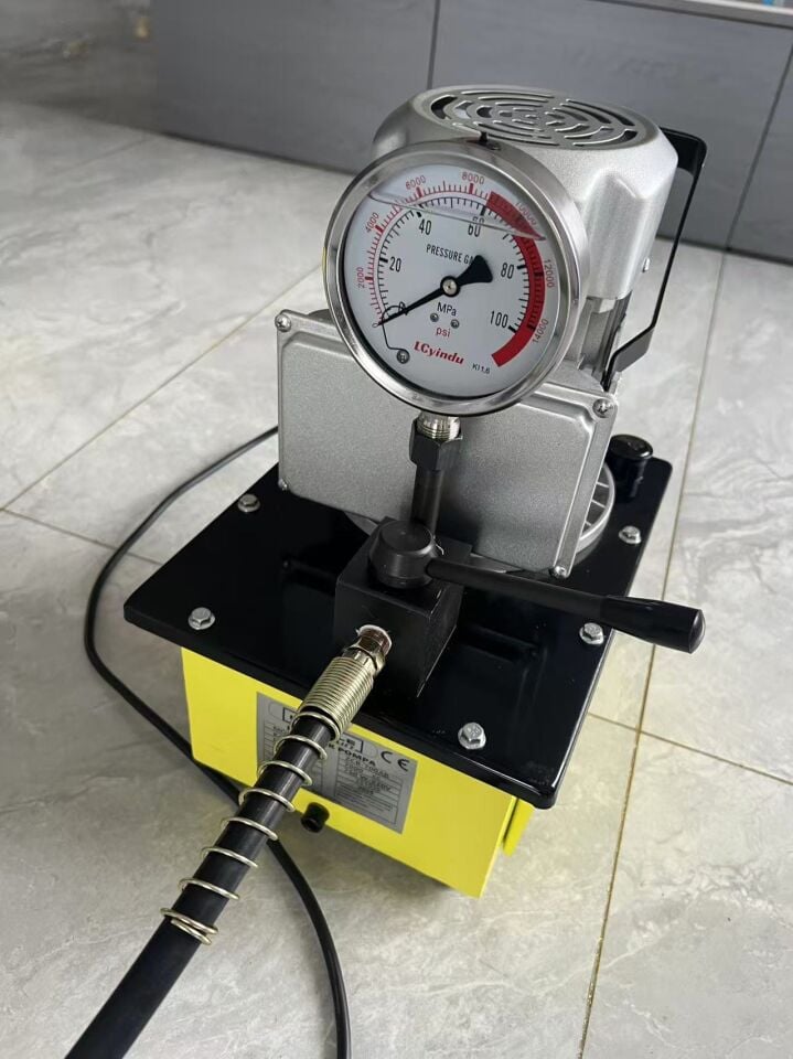 700 Bar Elektrikli Hidrolik Pompa Tek Tesir