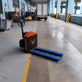 Akülü Arazi Transpaleti